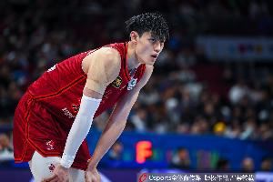 媒体人：曾凡博又获得冲击NBA的机会 就是过去一个赛季最大的收获